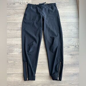 Albion Jetsetter Joggers with Zipper Detail